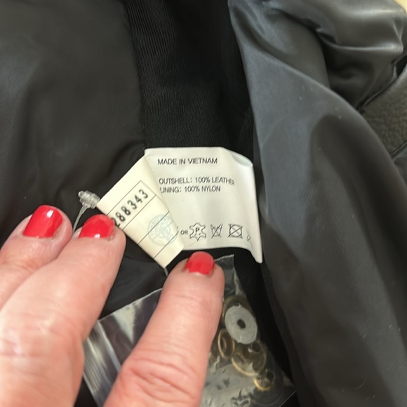 INDIAN MOTORCYCLE BRAND MEN’S GENUINE LEATHER VEST.  SIZE XL.  NWT’S. - Picture 8 of 8